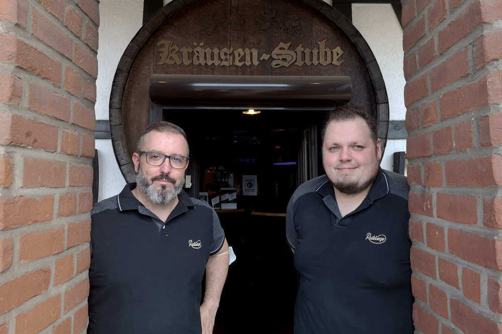 Pagos Monheim Patrick und Hugo Pagos-Monheim-Restaurant-Kneipe-Patrick-Hugo