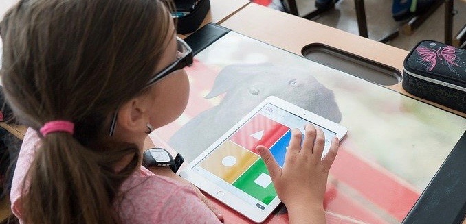 Schüler*innen altersgemäß fordern, ohne sie zu überfordern Schüler*innen altersgemäß fordern, ohne sie zu überfordern
