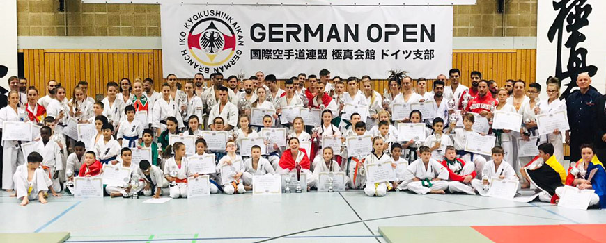 Ein Dutzend Nationen bieten ein sportliches Highlight in der Sportanlage Am Bandsbusch Ein Dutzend Nationen bieten ein sportliches Highlight in der Sportanlage Am Bandsbusch