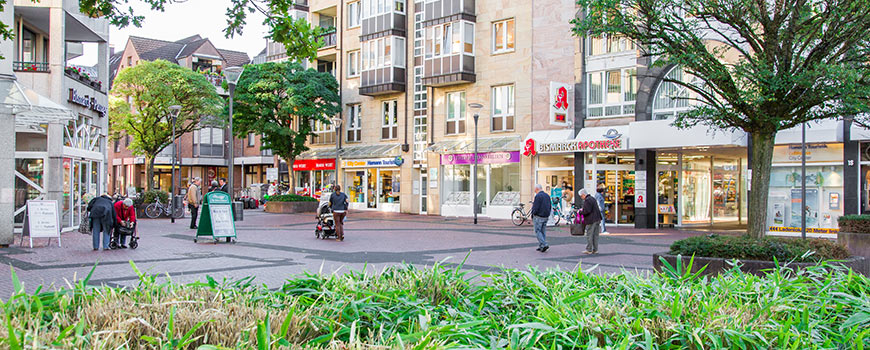 Einkaufen in Hilden: Der Warrington Platz Einkaufen in Hilden: Der Warrington Platz