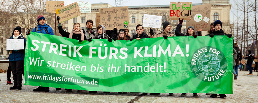 „Demonstrieren OK, aber bitte in der Freizeit“ vs. „Dann merkt‘s doch keiner!“ „Demonstrieren OK, aber bitte in der Freizeit“ vs. „Dann merkt‘s doch keiner!“